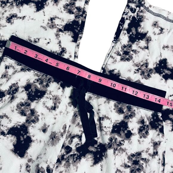 Black And White Tie-dye Sweat Pants - Picture 6 of 7